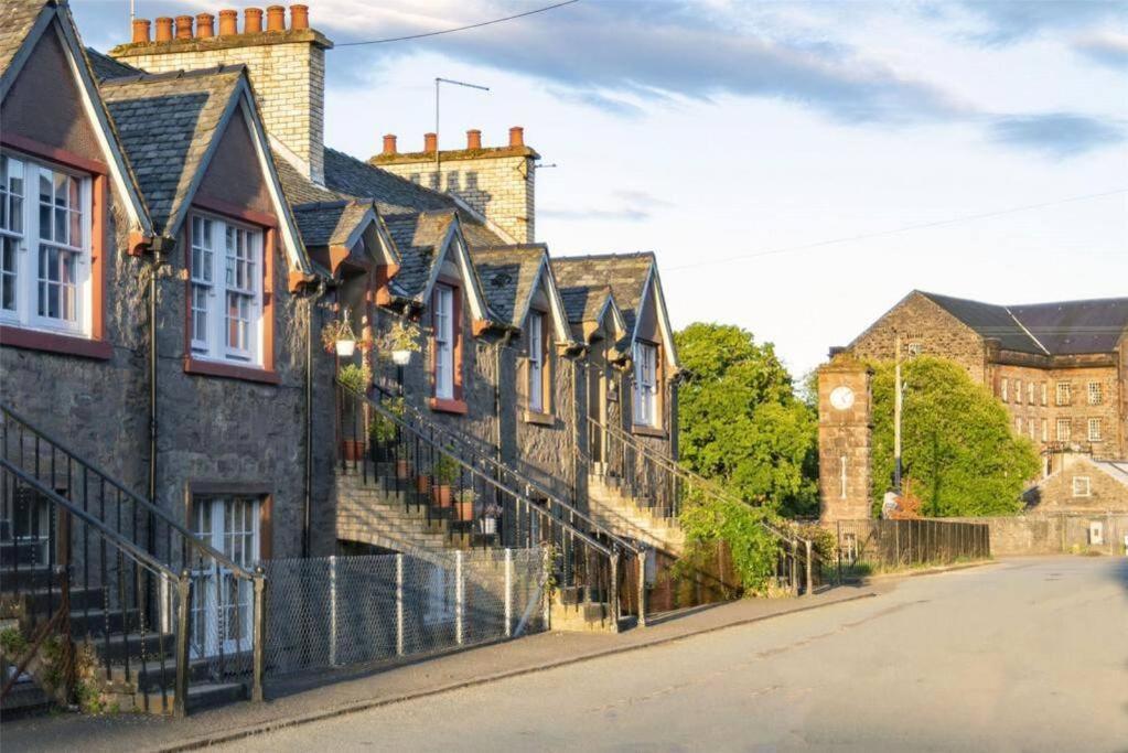 The Old Deanston Workers Cottage Doune Exterior photo